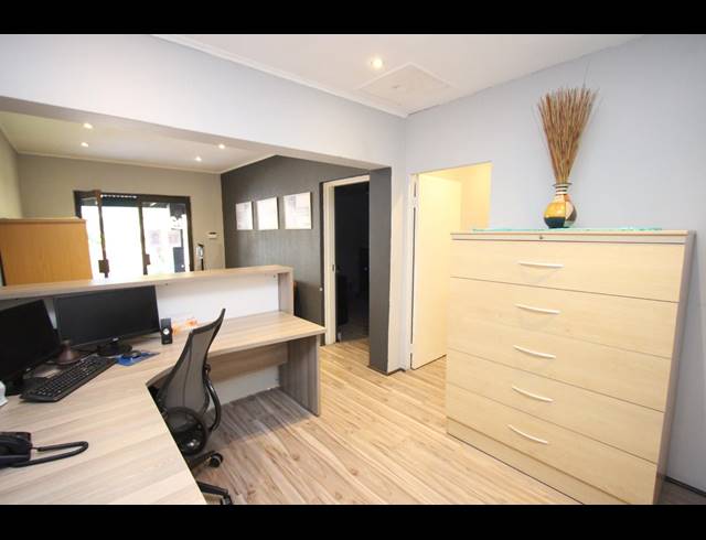 350M² BUILDING FOR SALE IN EDENVALE CENTRAL
